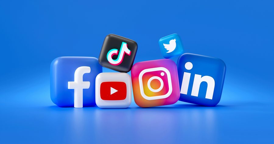 Prowadzenie profili firmy w social media